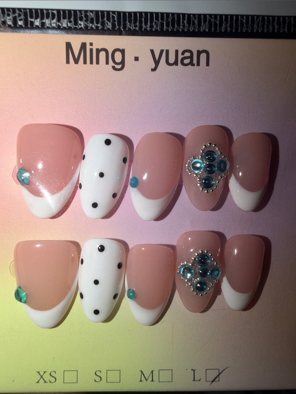 Ming·yuan Nude Pink & White French Tip Press-On Nails with Aqua Gems